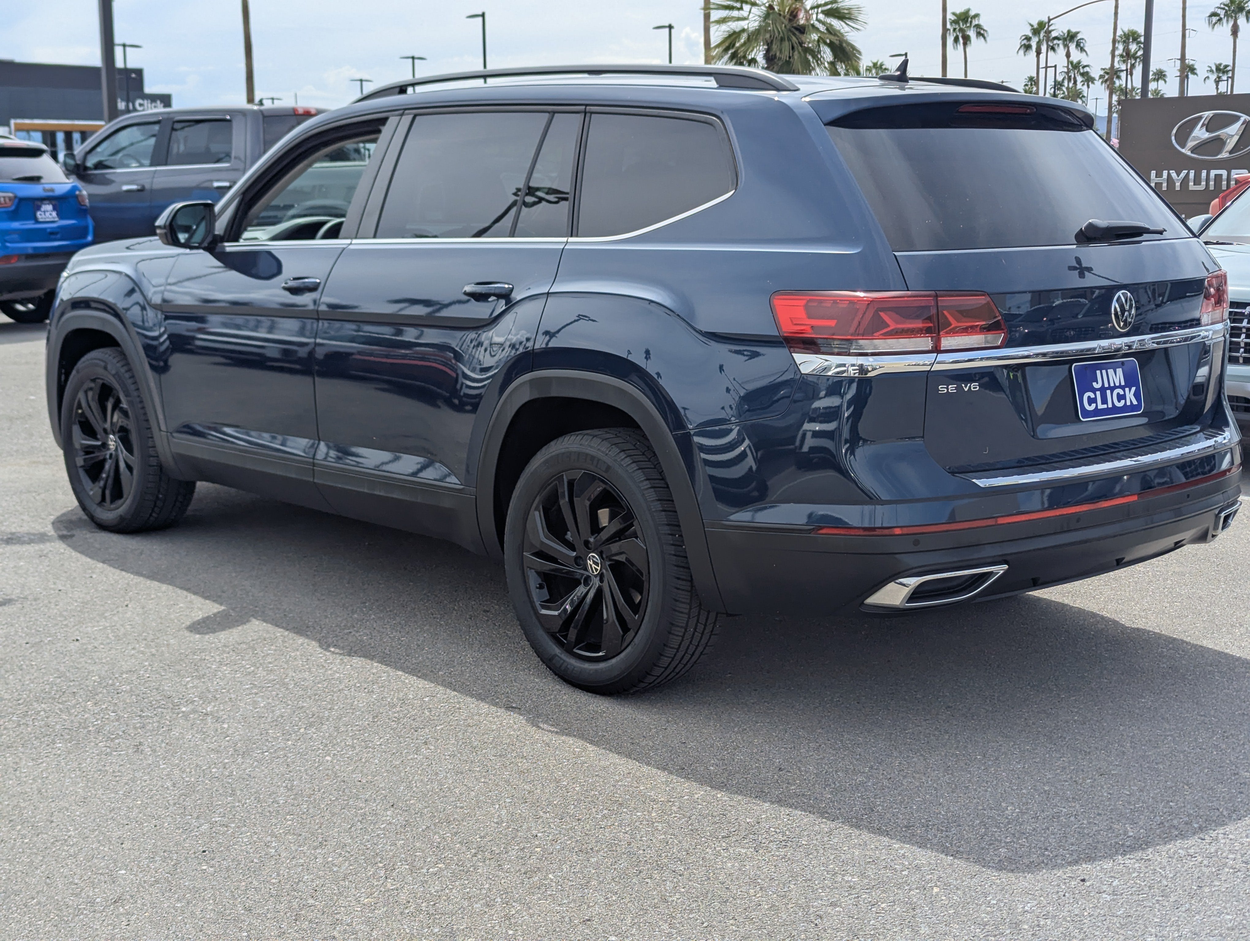 2022 Volkswagen Atlas 3.6L V6 SE w/Technology