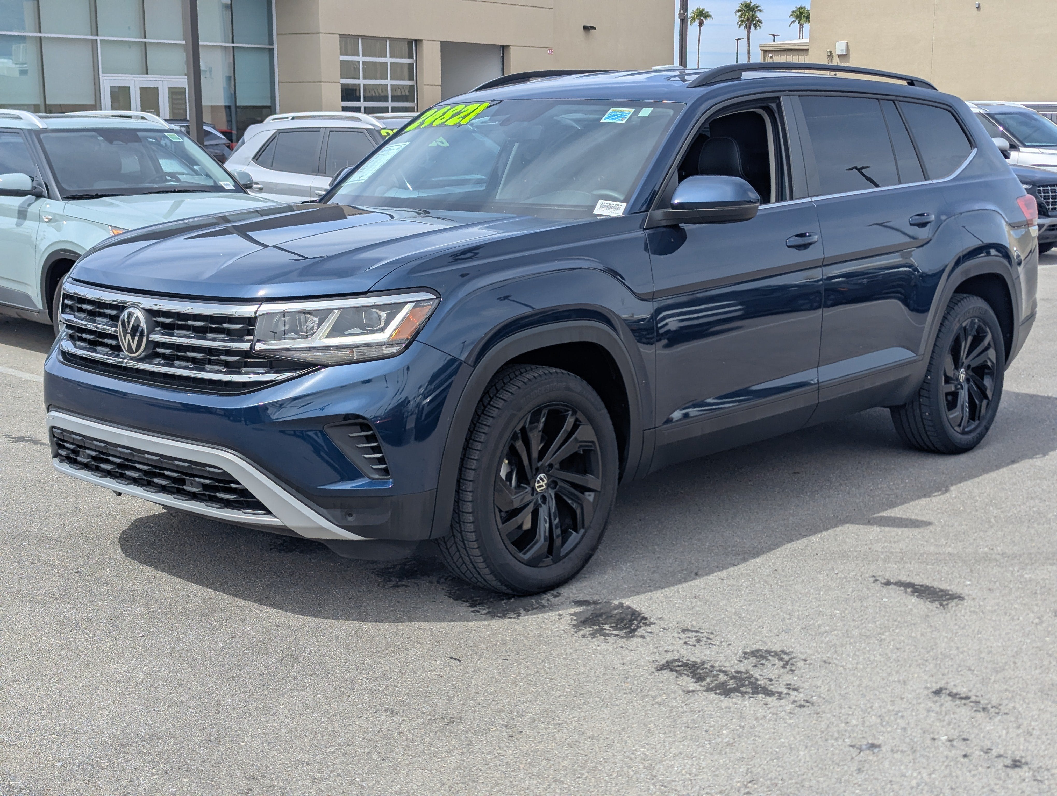 2022 Volkswagen Atlas 3.6L V6 SE w/Technology