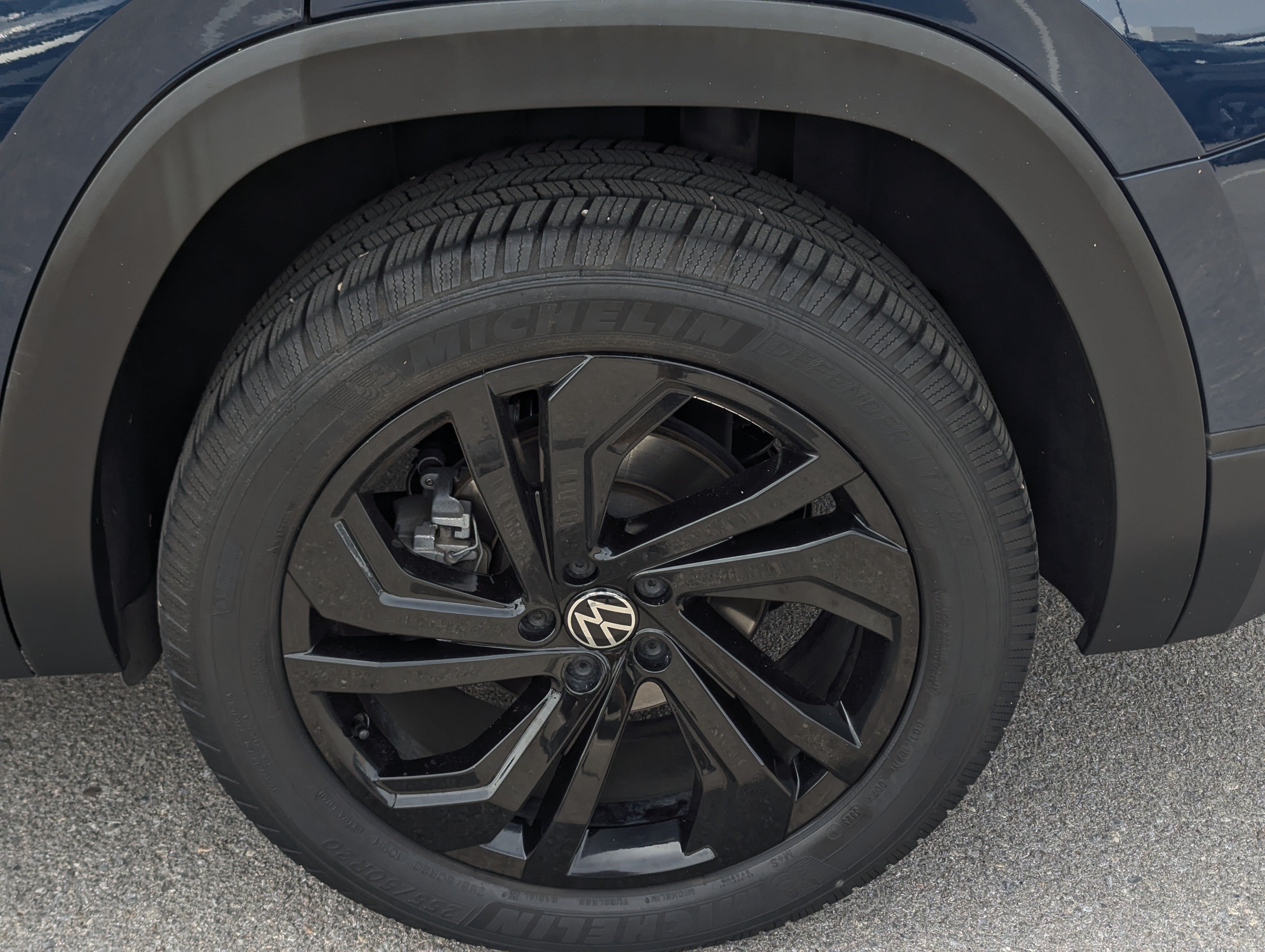 2022 Volkswagen Atlas 3.6L V6 SE w/Technology