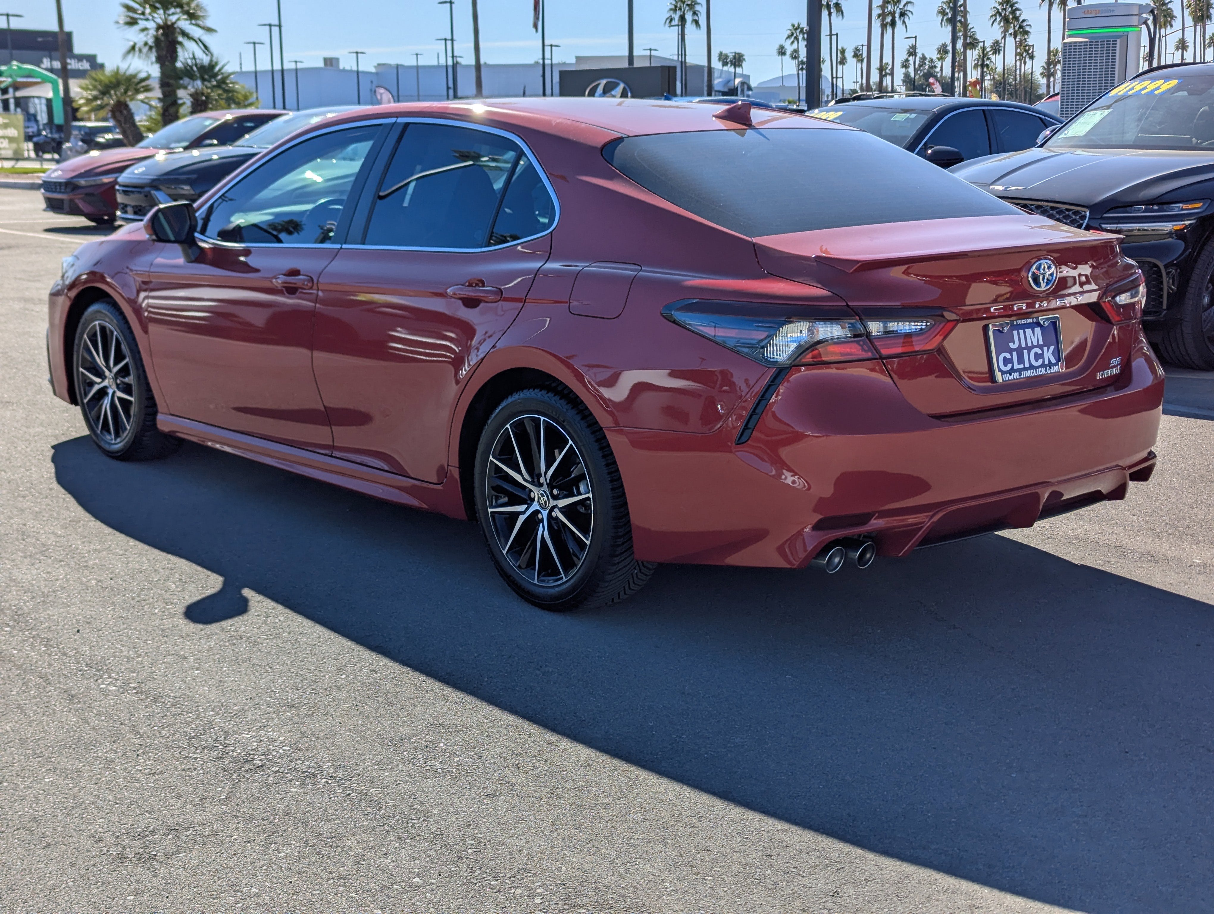 2022 Toyota Camry Hybrid SE
