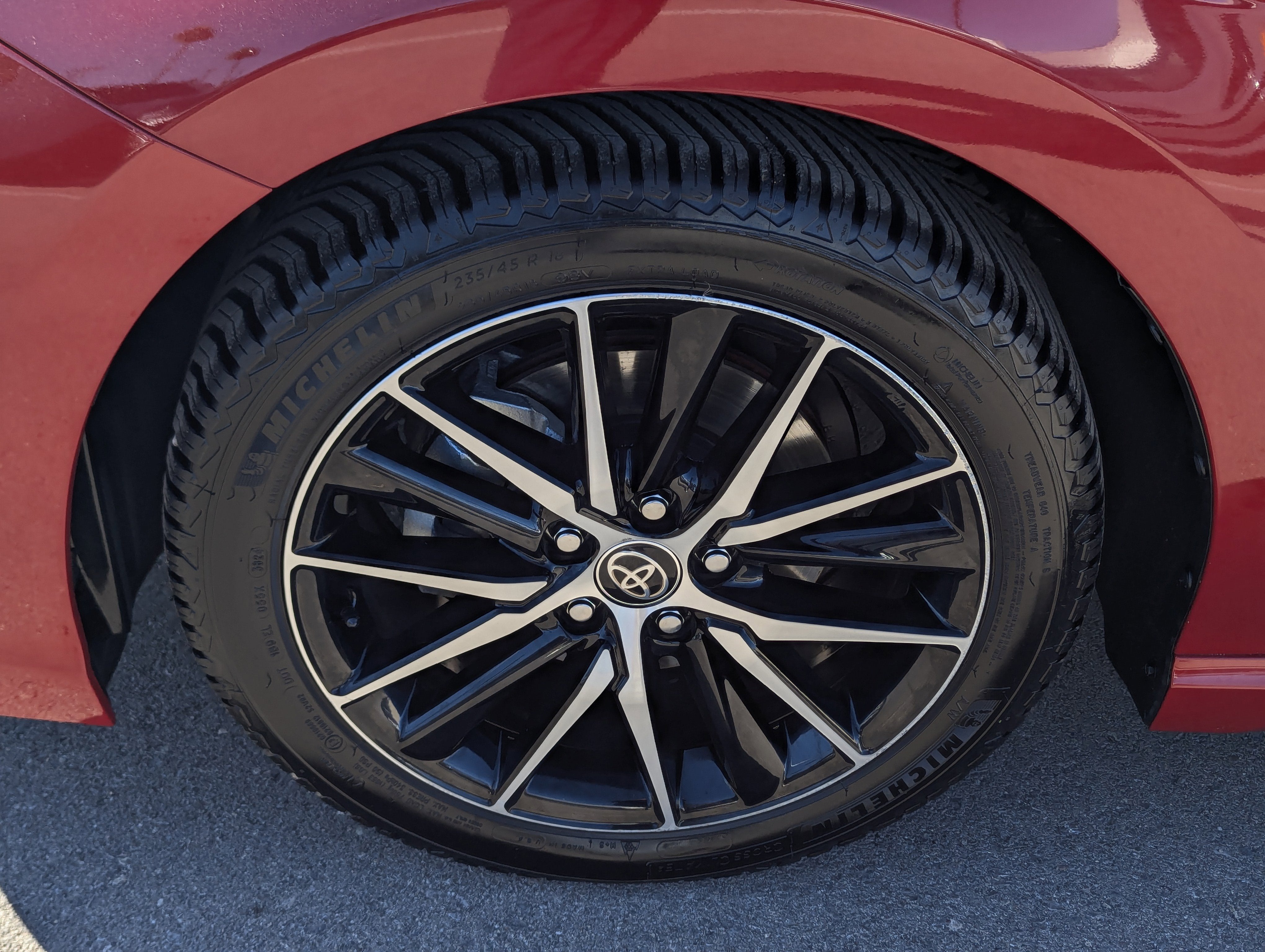 2022 Toyota Camry Hybrid SE