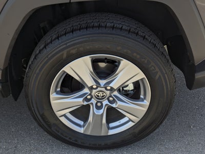 2024 Toyota RAV4 Hybrid XLE