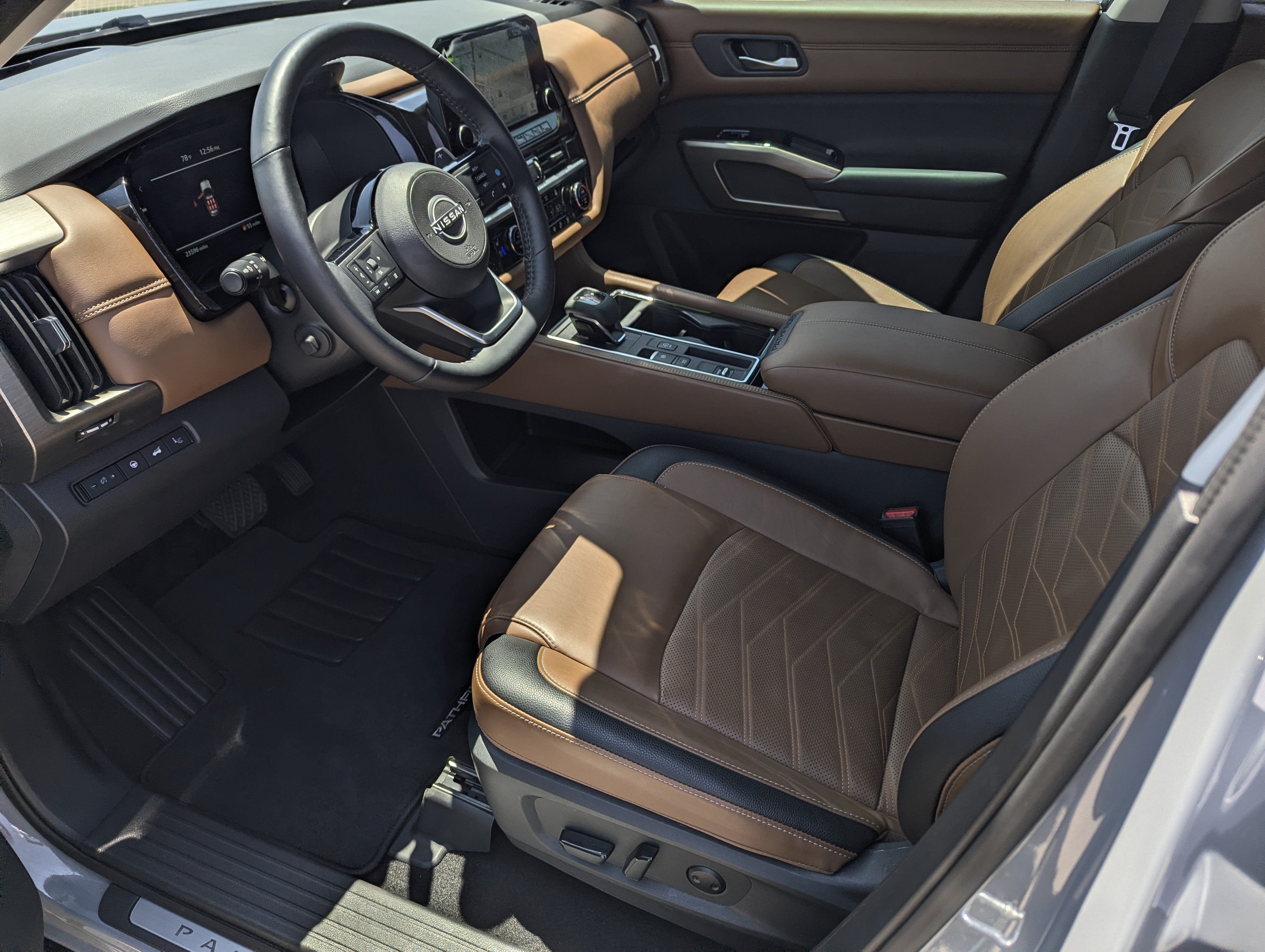 2025 Nissan Pathfinder Platinum
