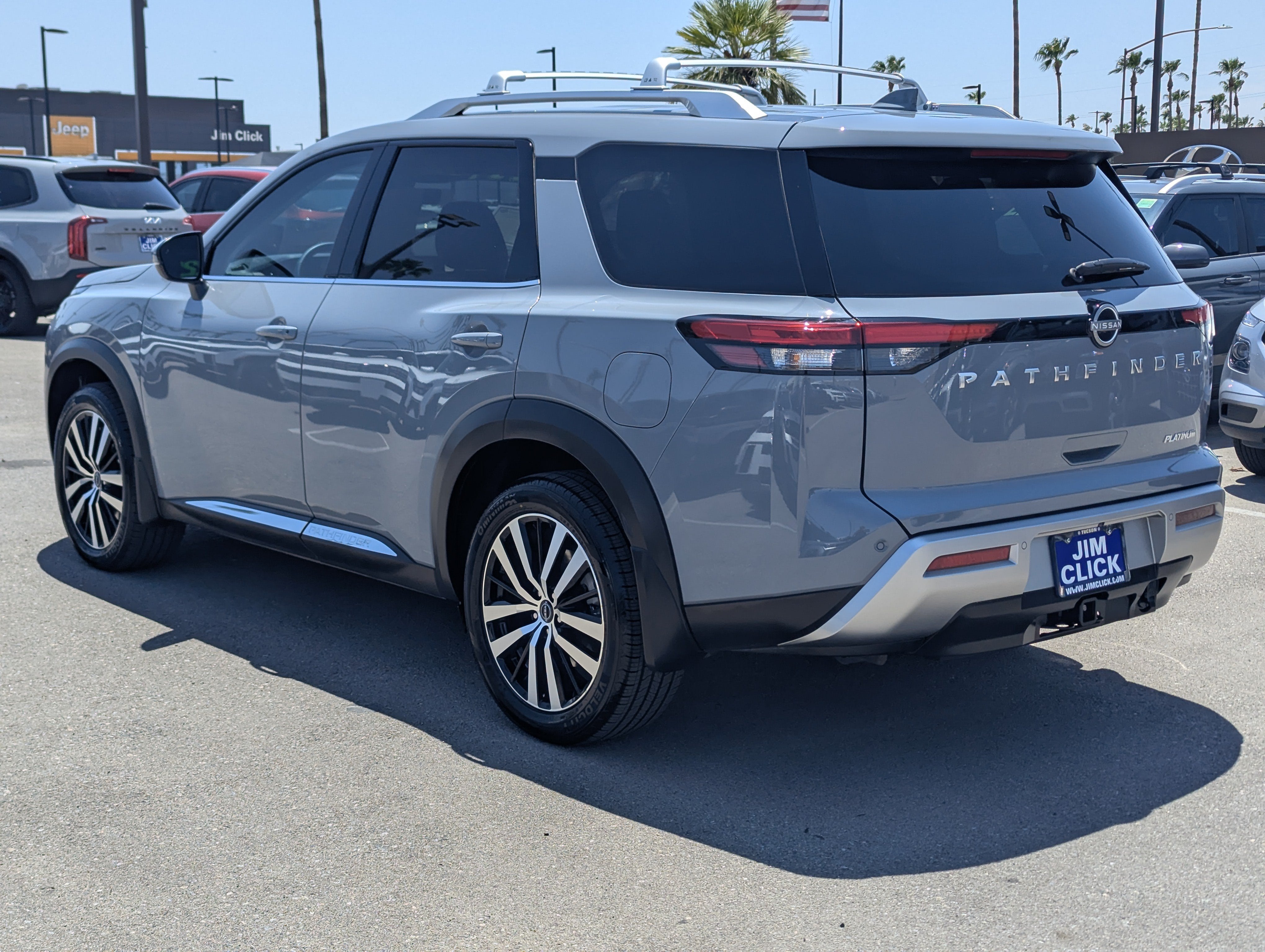 2025 Nissan Pathfinder Platinum