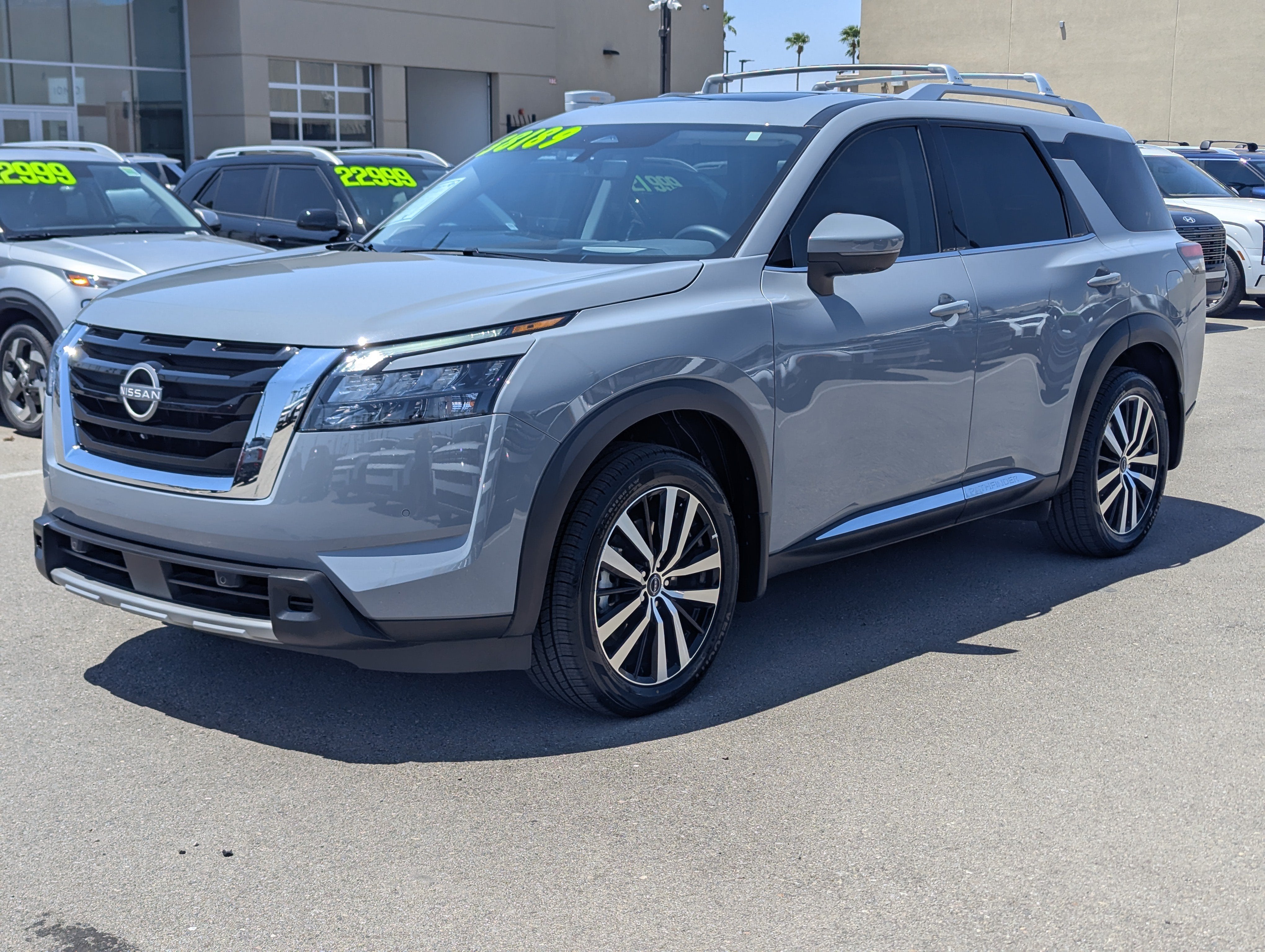2025 Nissan Pathfinder Platinum