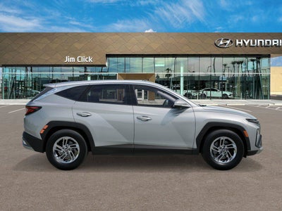 2026 Hyundai TUCSON SE FWD