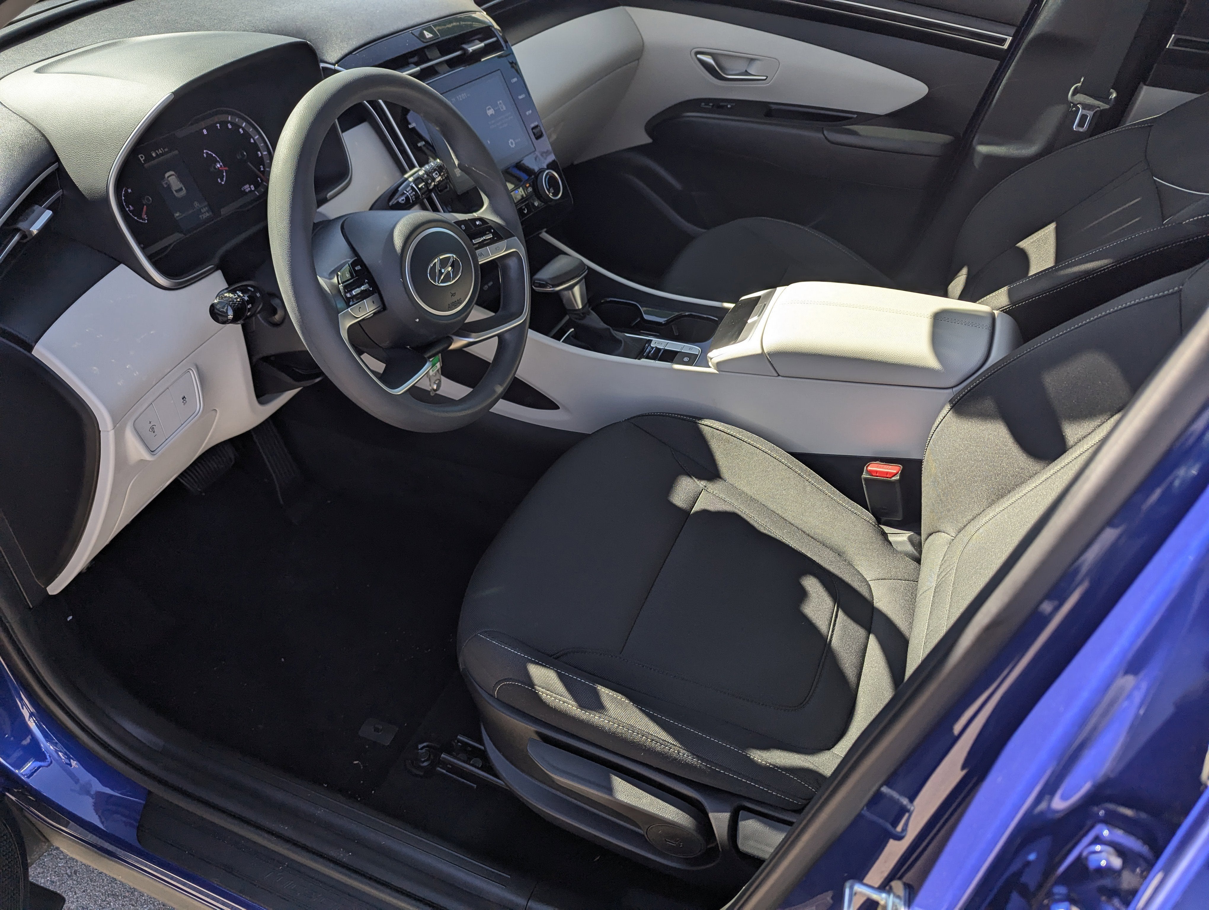 2022 Hyundai TUCSON SE