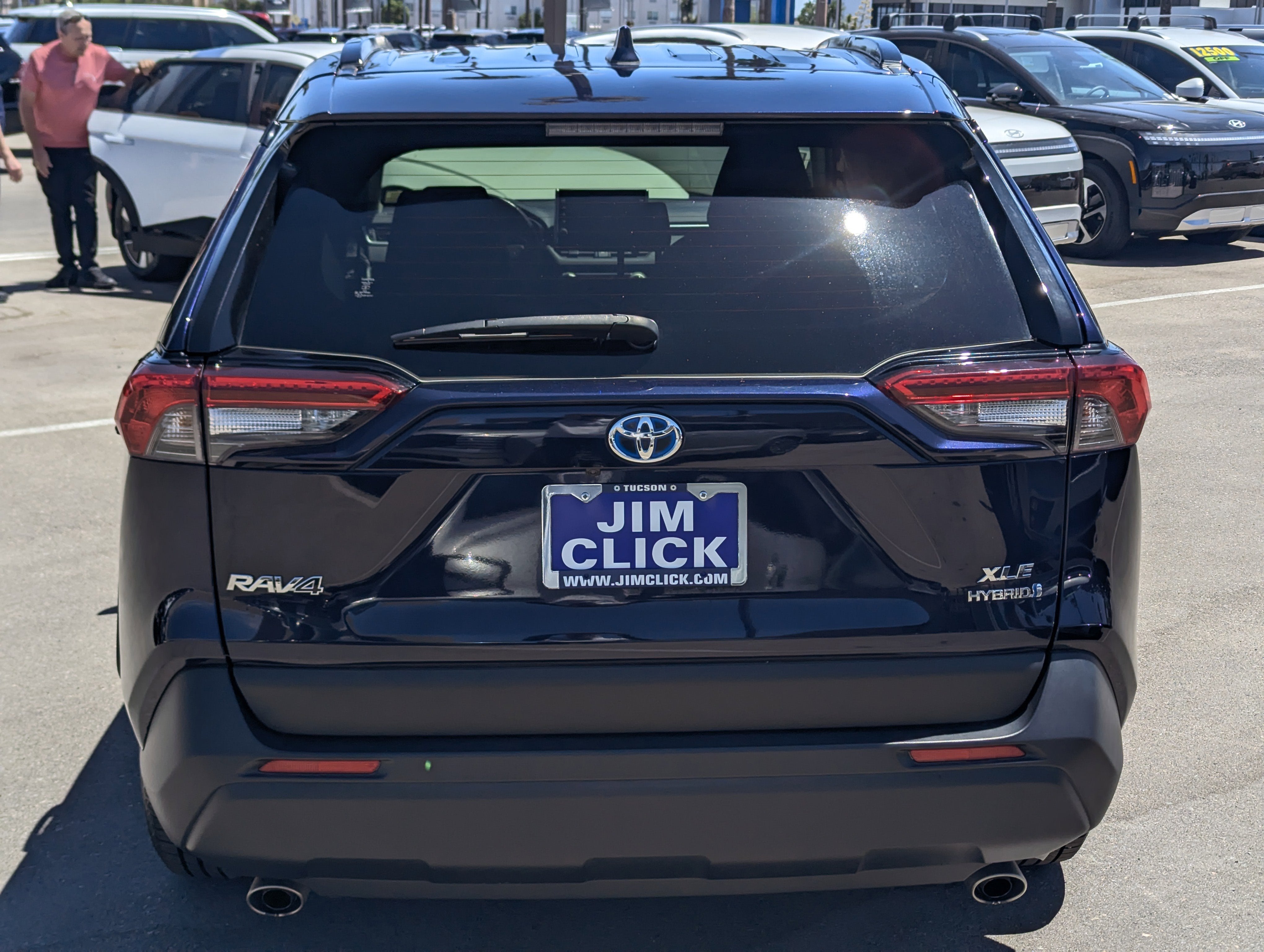 2022 Toyota RAV4 Hybrid XLE