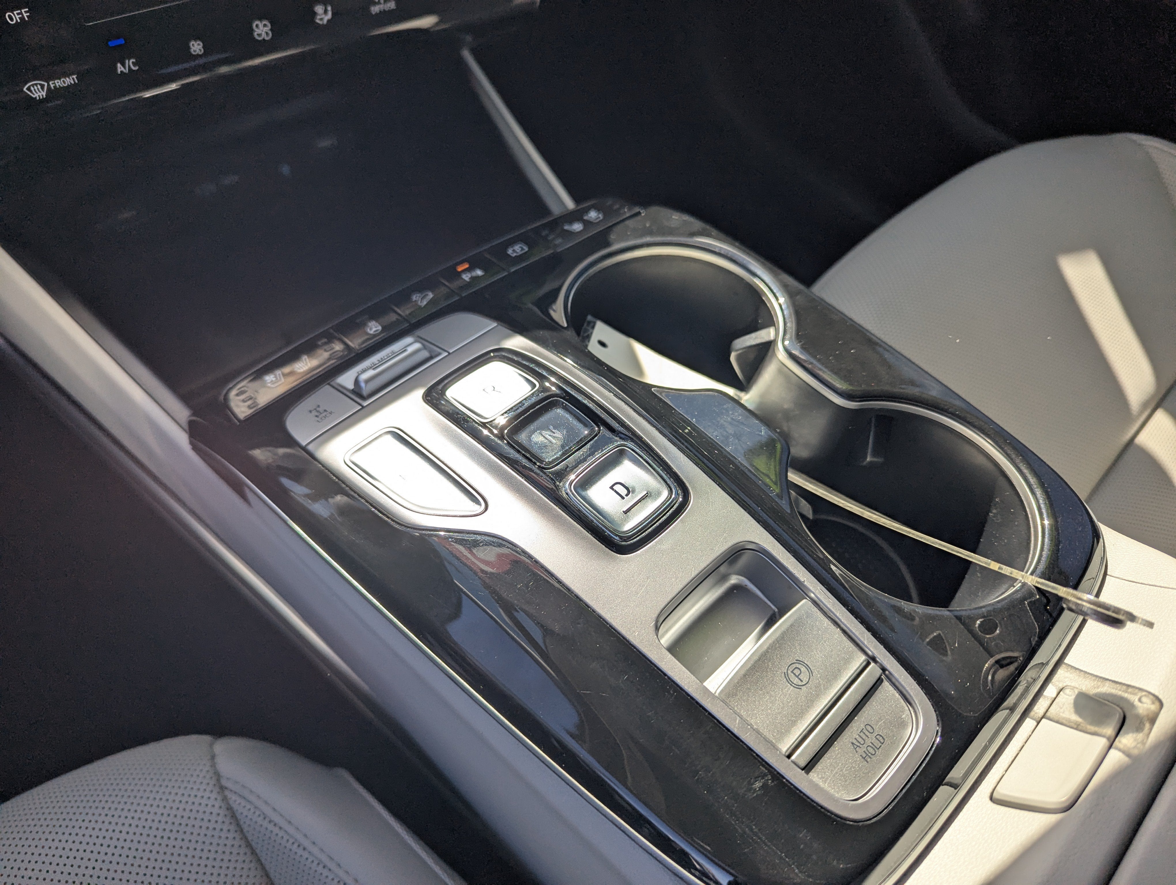 2022 Hyundai TUCSON HYBRID Limited