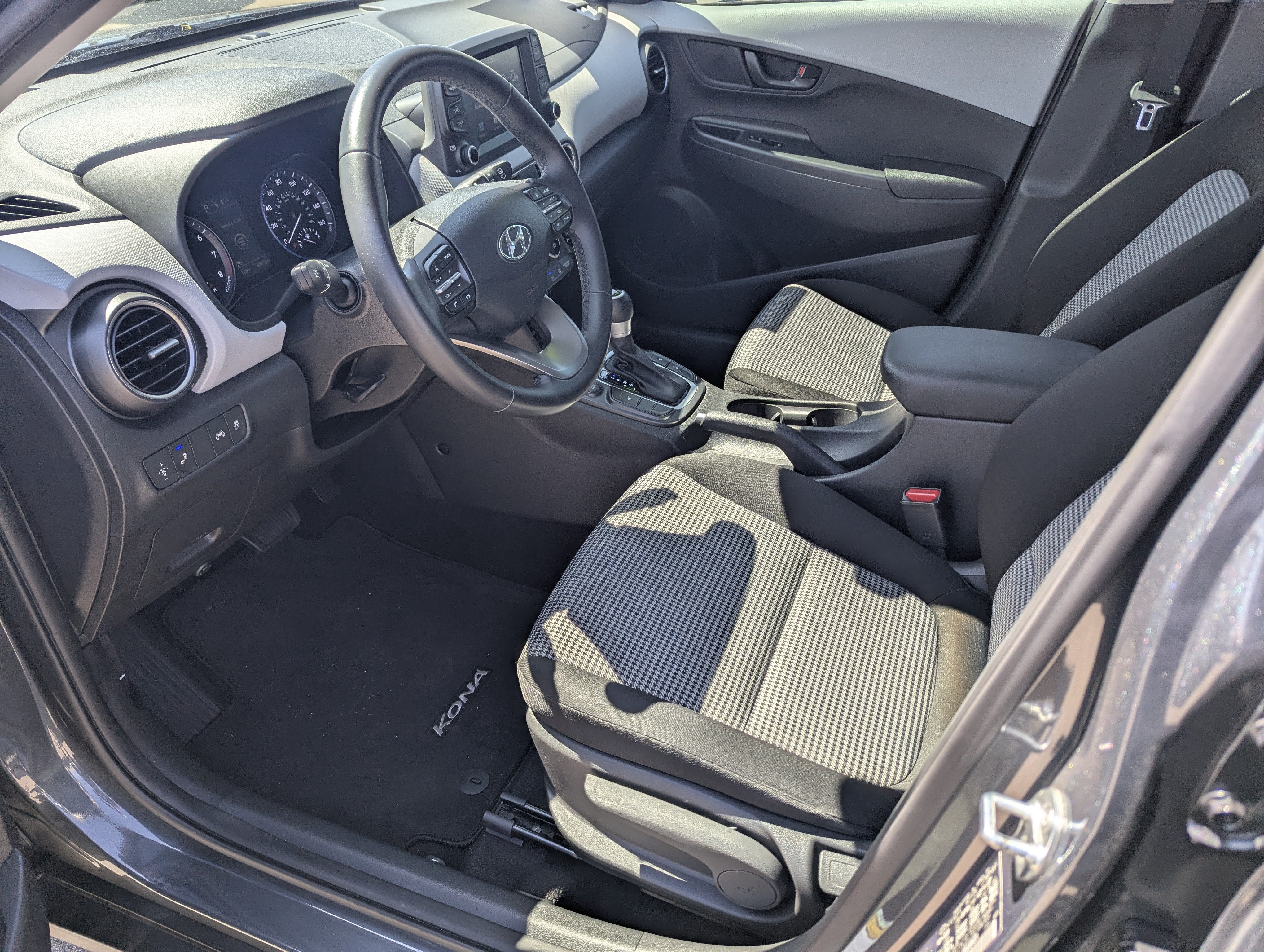 2021 Hyundai KONA SEL