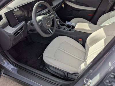 2025 Hyundai SONATA SE