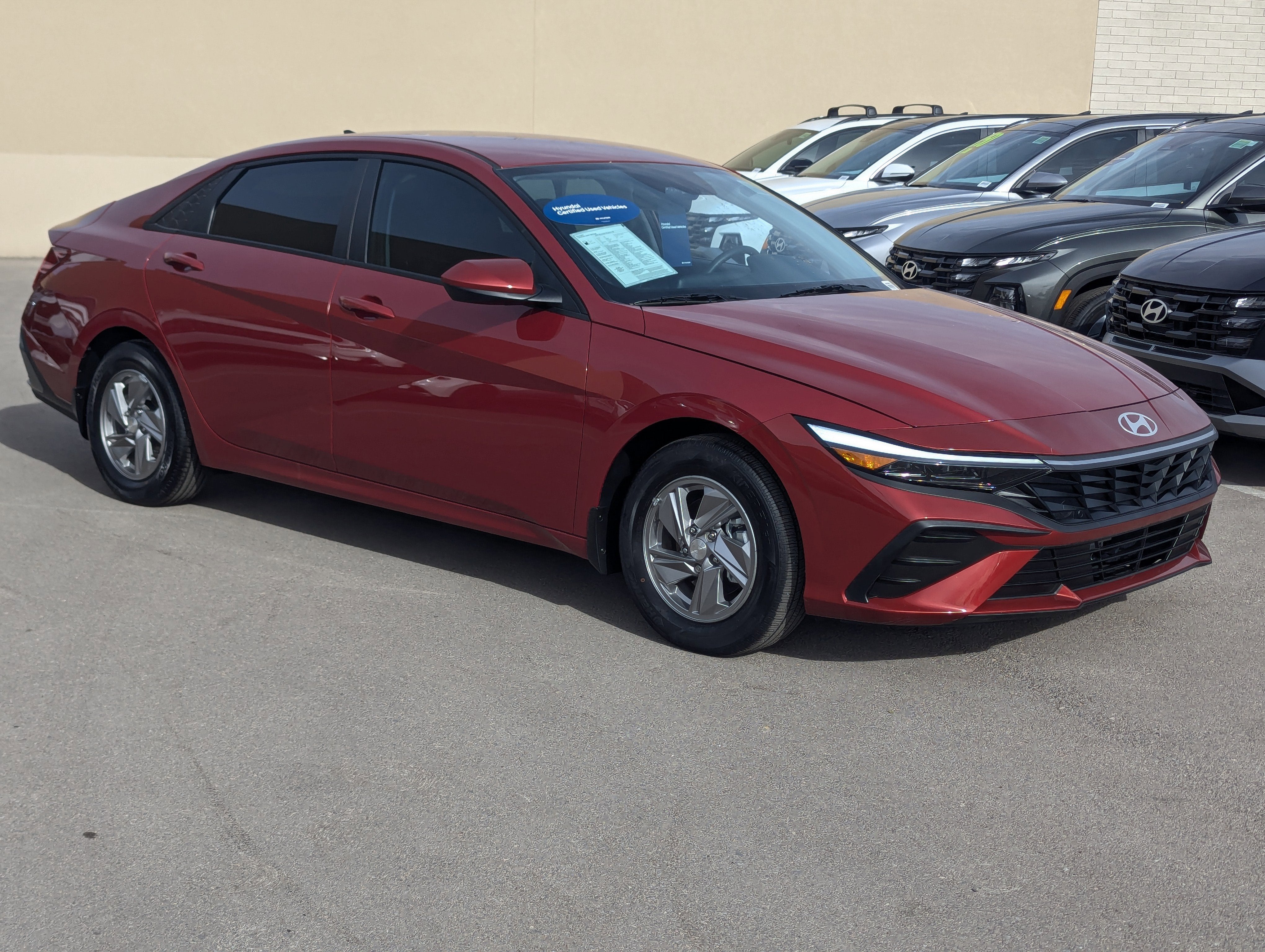 2025 Hyundai ELANTRA SE