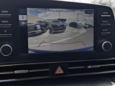2025 Hyundai ELANTRA SE