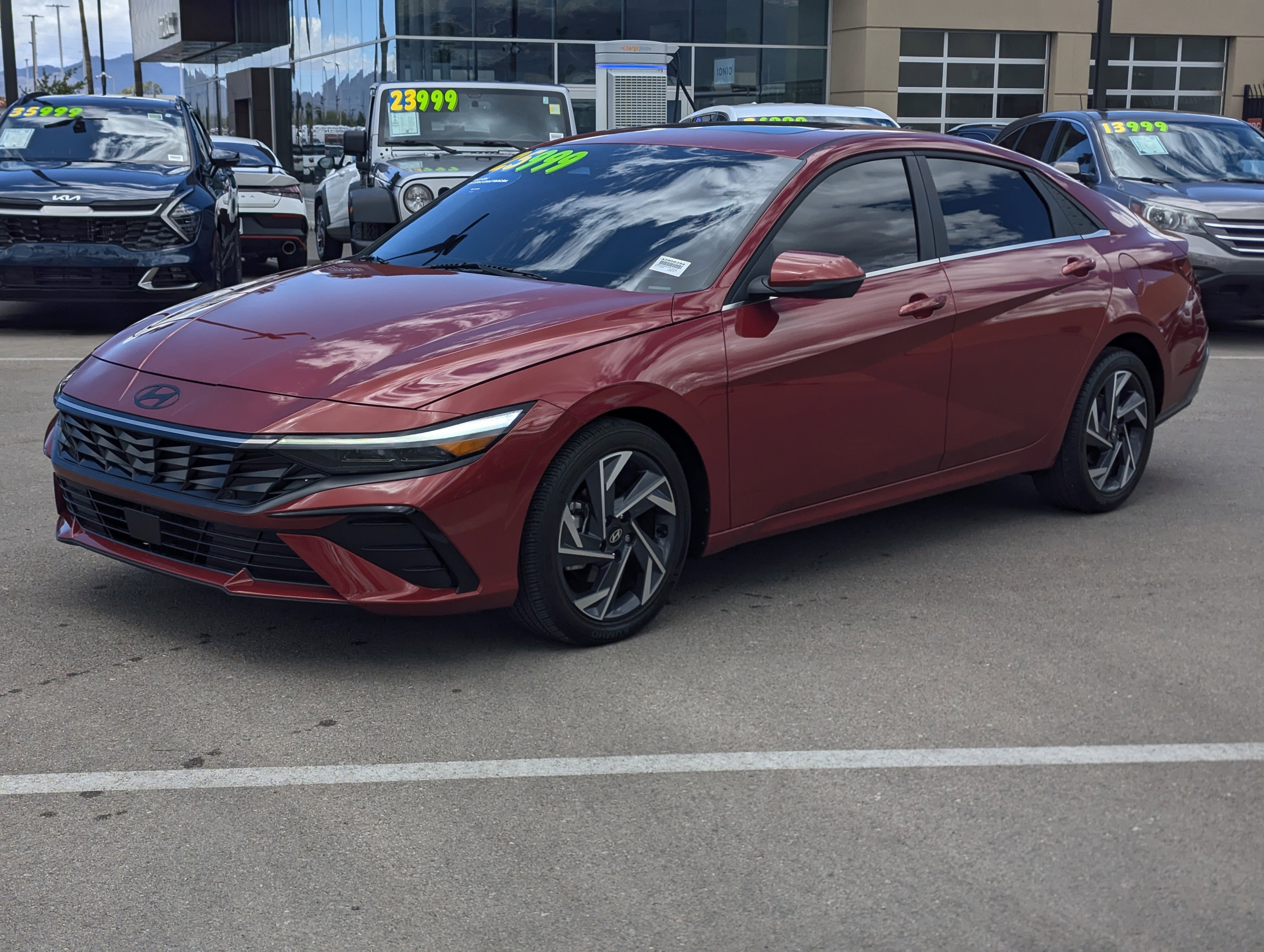 2025 Hyundai ELANTRA Limited